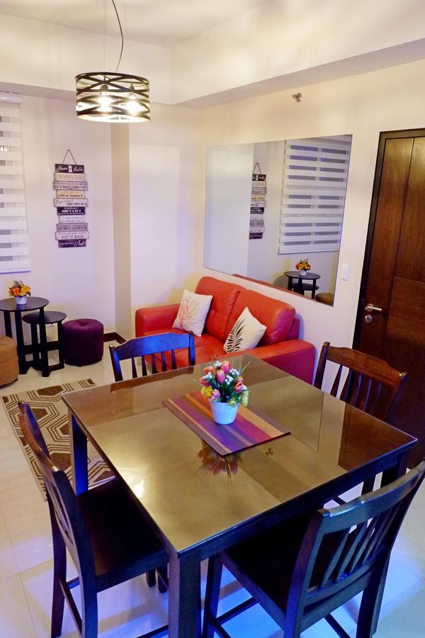 Travellers 101 Condo Near Manila Airport Buitenkant foto
